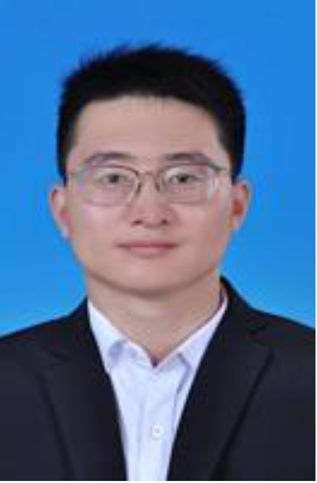 李亮